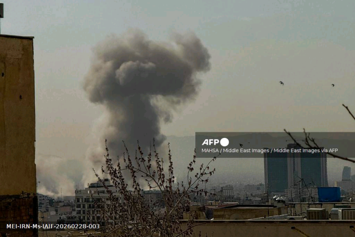 AFP__20260228__089_MEI-IRN-Ms-IAIF-20260228-003__v2__Mockup__IsraelAttackIranFebruar
